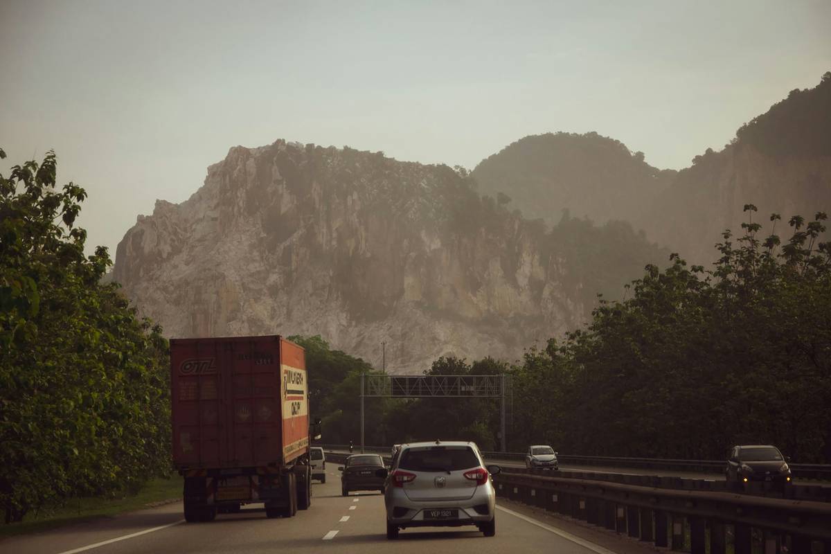 Luxury First Class Journeys: Experience Unmatched Comfort and Adventure on the Open Road