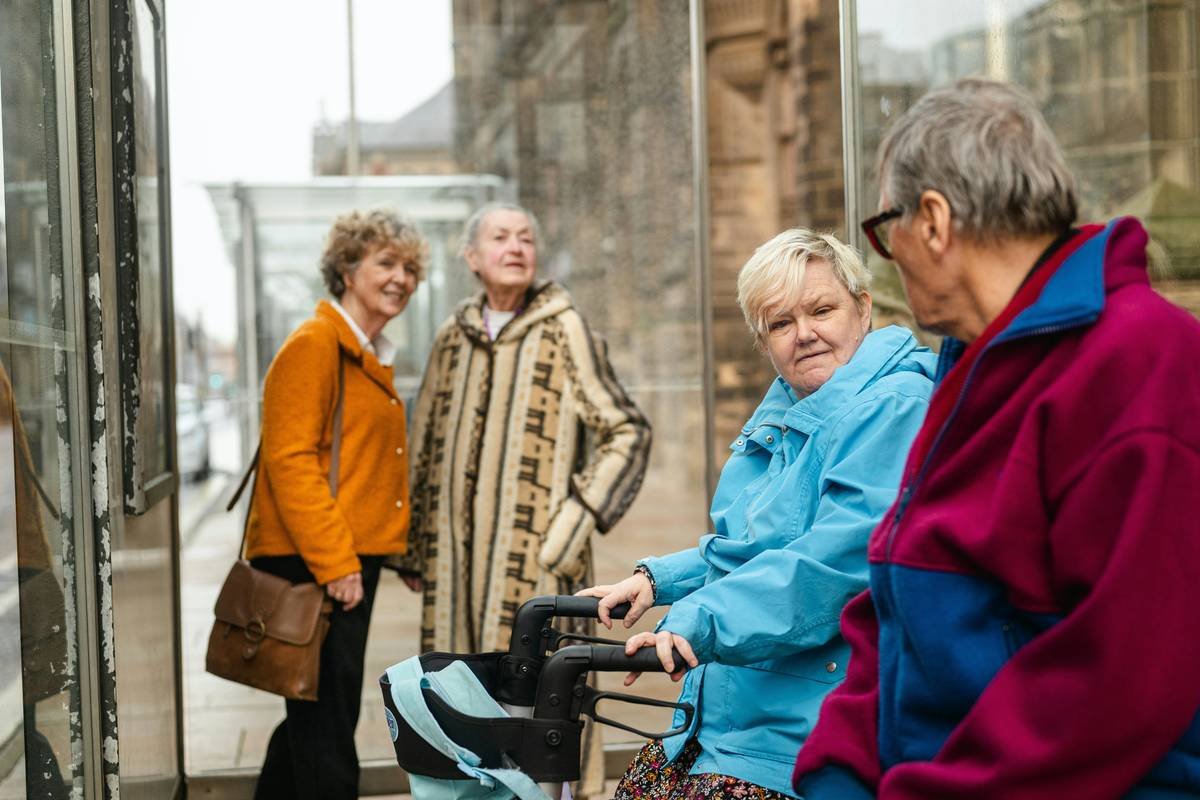 Infographic showing key stats: 78% of seniors prioritize comfort, 80M annual trips by 65+, only 12% of tours are age-certified