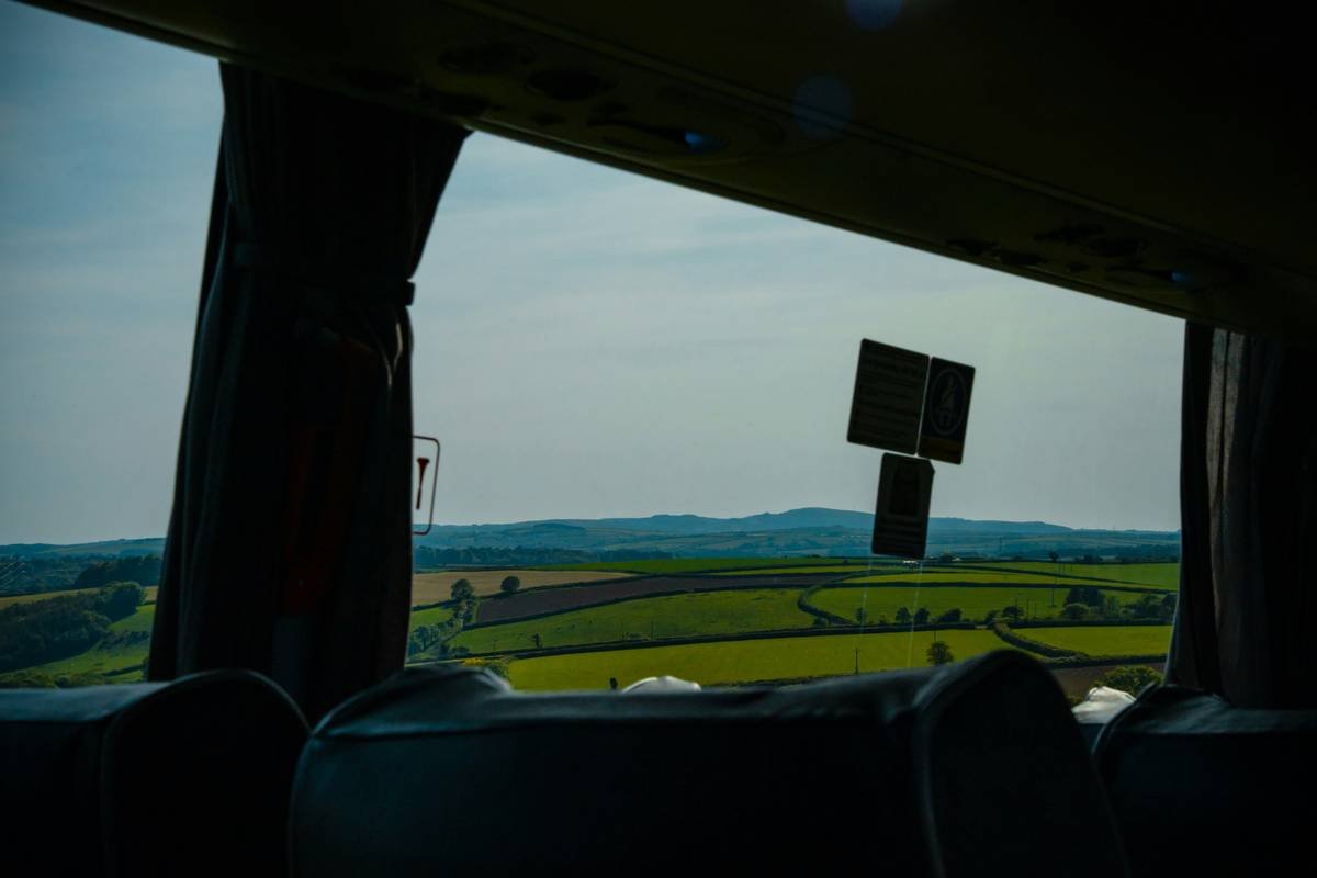 Why Your Next UK Getaway Should Be a Luxury Coach Tour Holiday (And How to Pick the Perfect One)